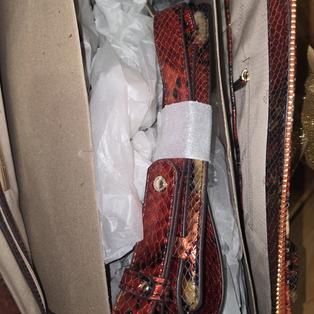 Brahmin Anywhere RARE Weekender Crimson Rosebay NWT - Picture 9 of 14